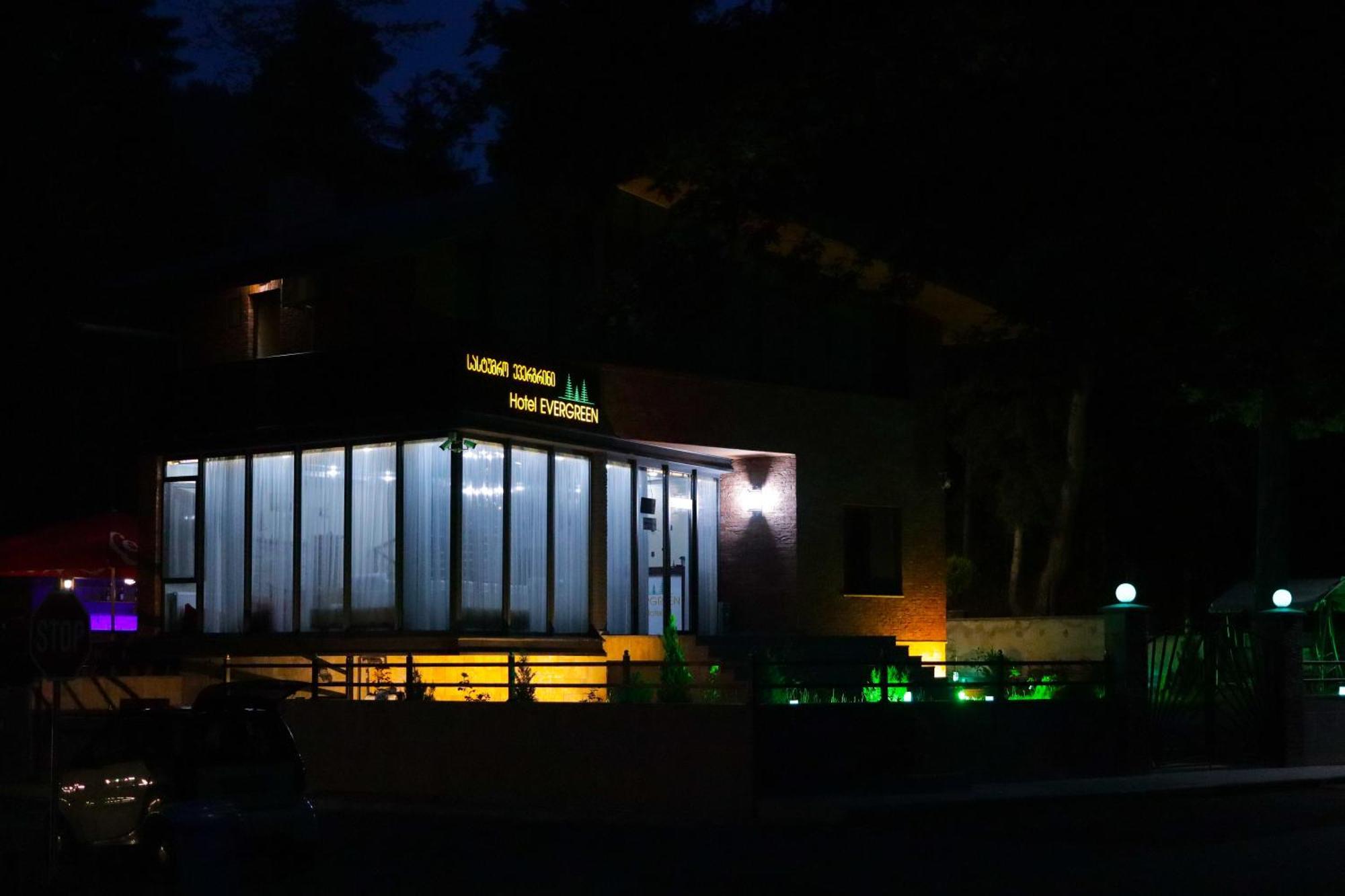 Hotel Evergreen Borjomi Eksteriør billede
